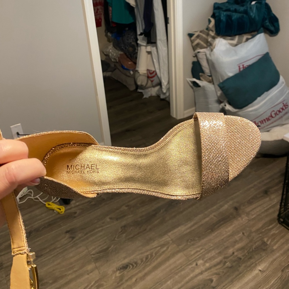 Michael Kors gold 7.5